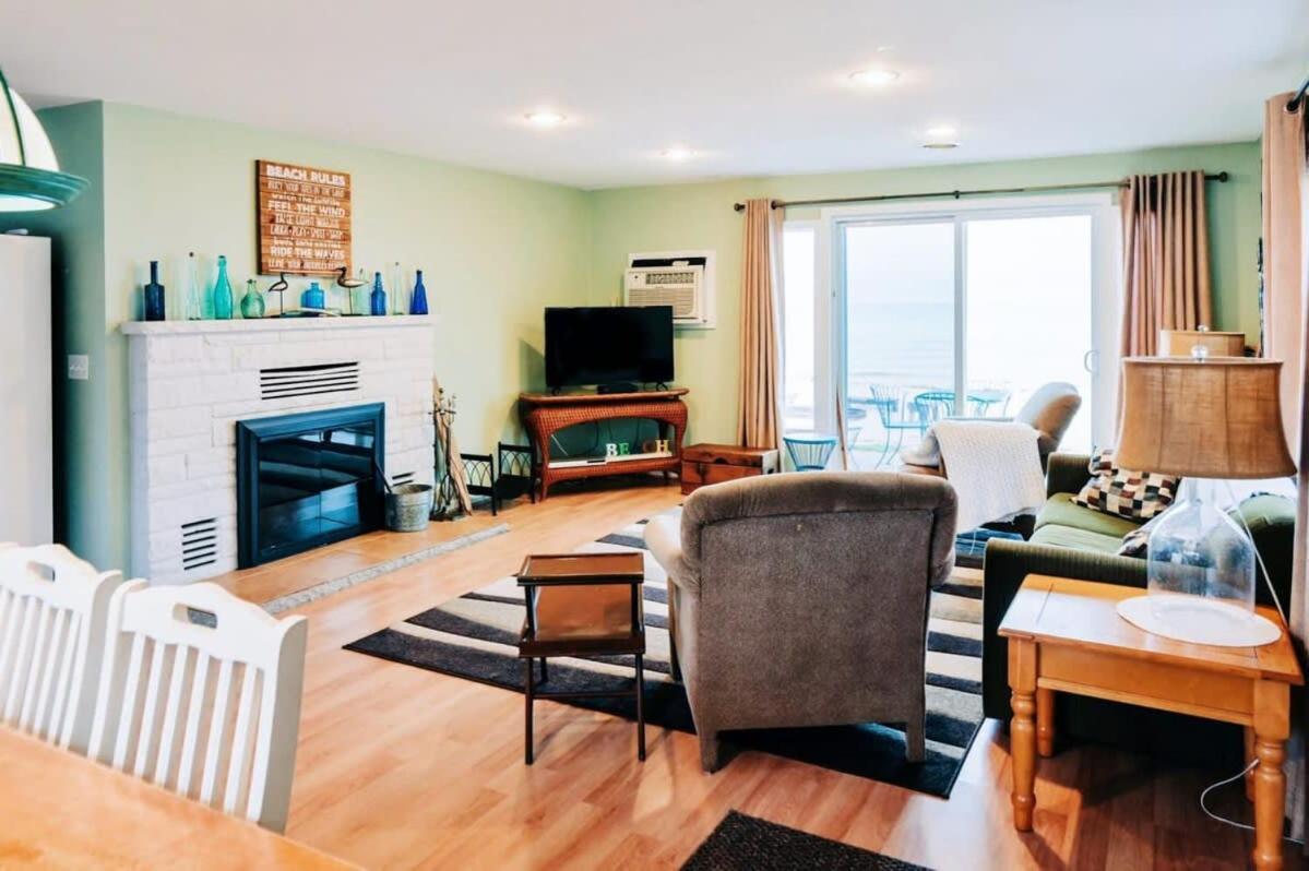 Beach Club Of Oscoda - The Lakeshore Cottage Extérieur photo