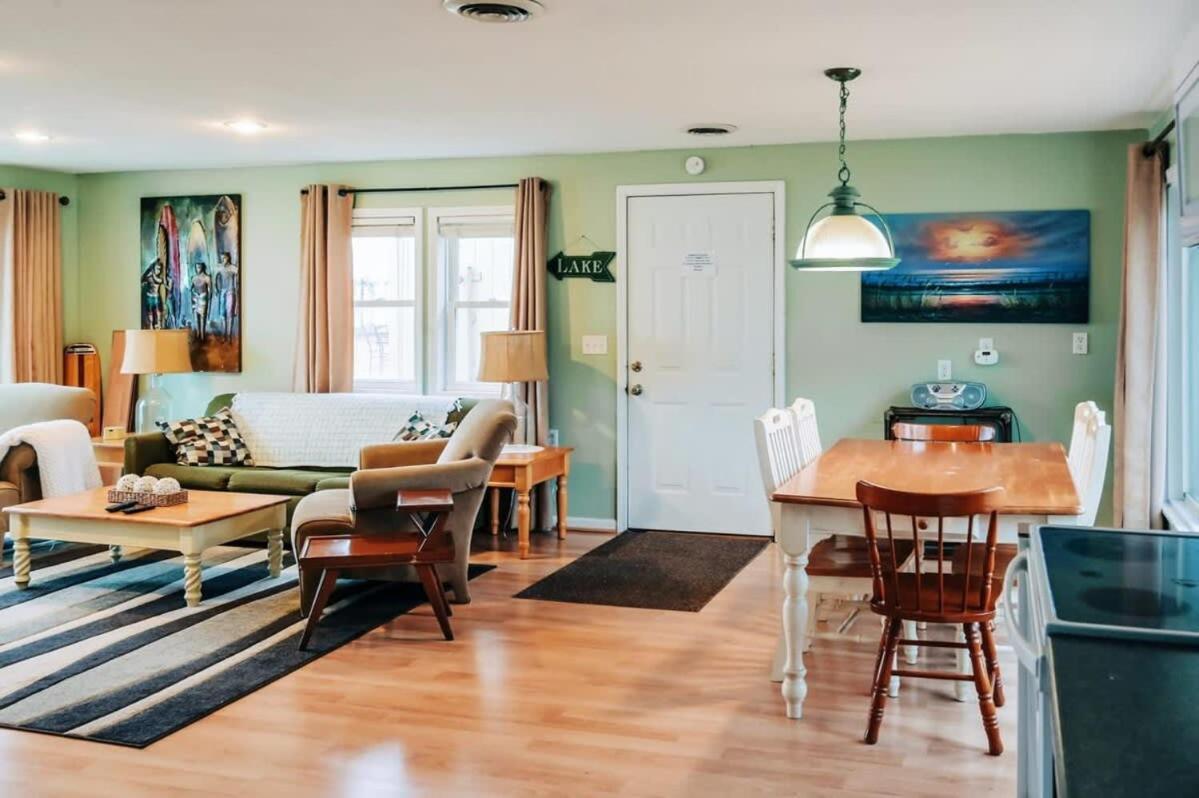 Beach Club Of Oscoda - The Lakeshore Cottage Extérieur photo
